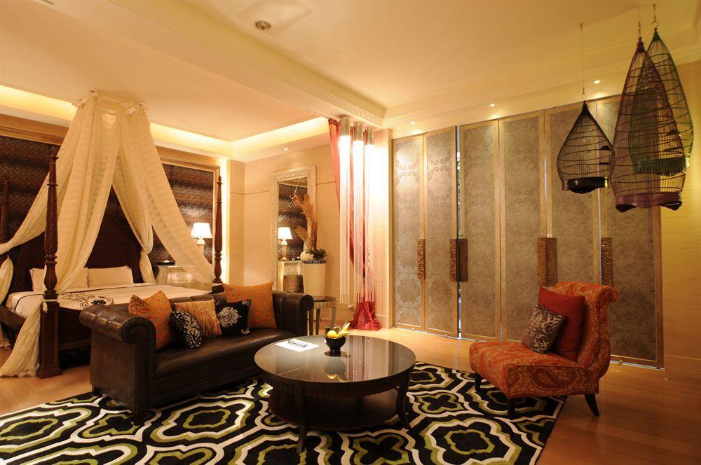 Sunshine Motel Тайчжун Экстерьер фото