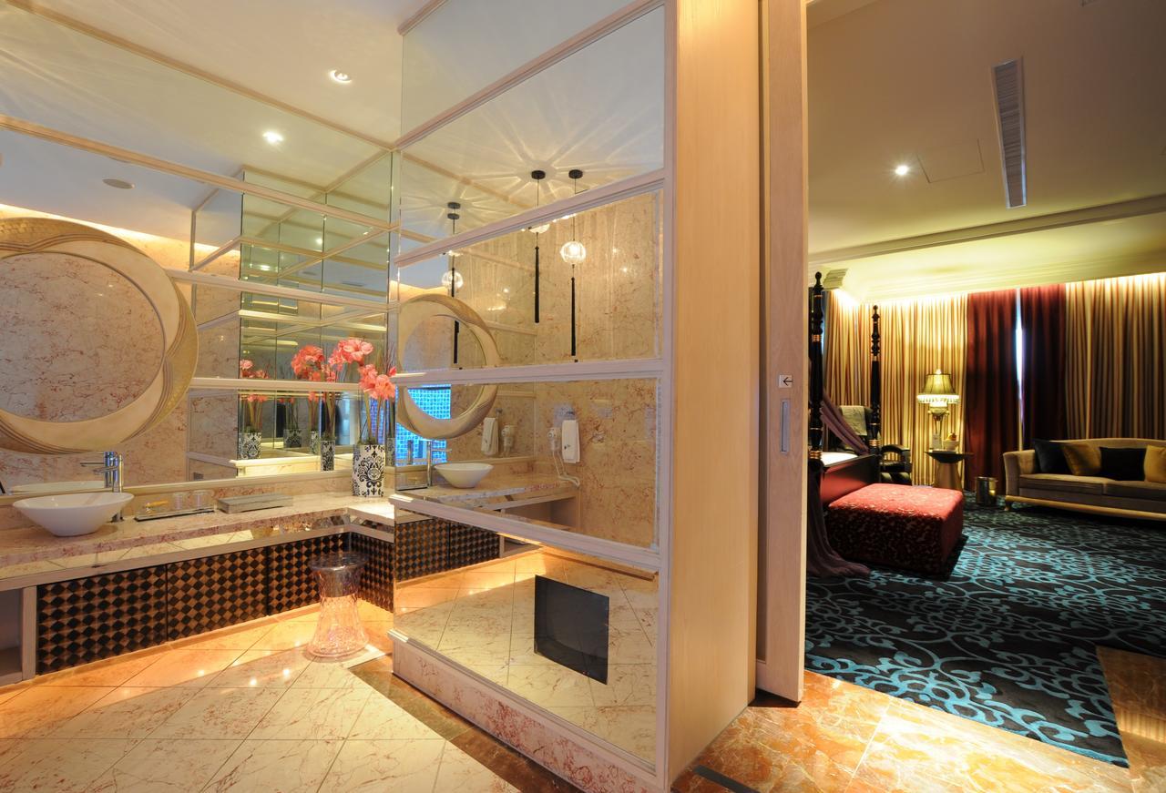 Sunshine Motel Тайчжун Экстерьер фото
